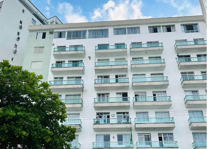 Predio Na Atlantica, Pe Na Areia